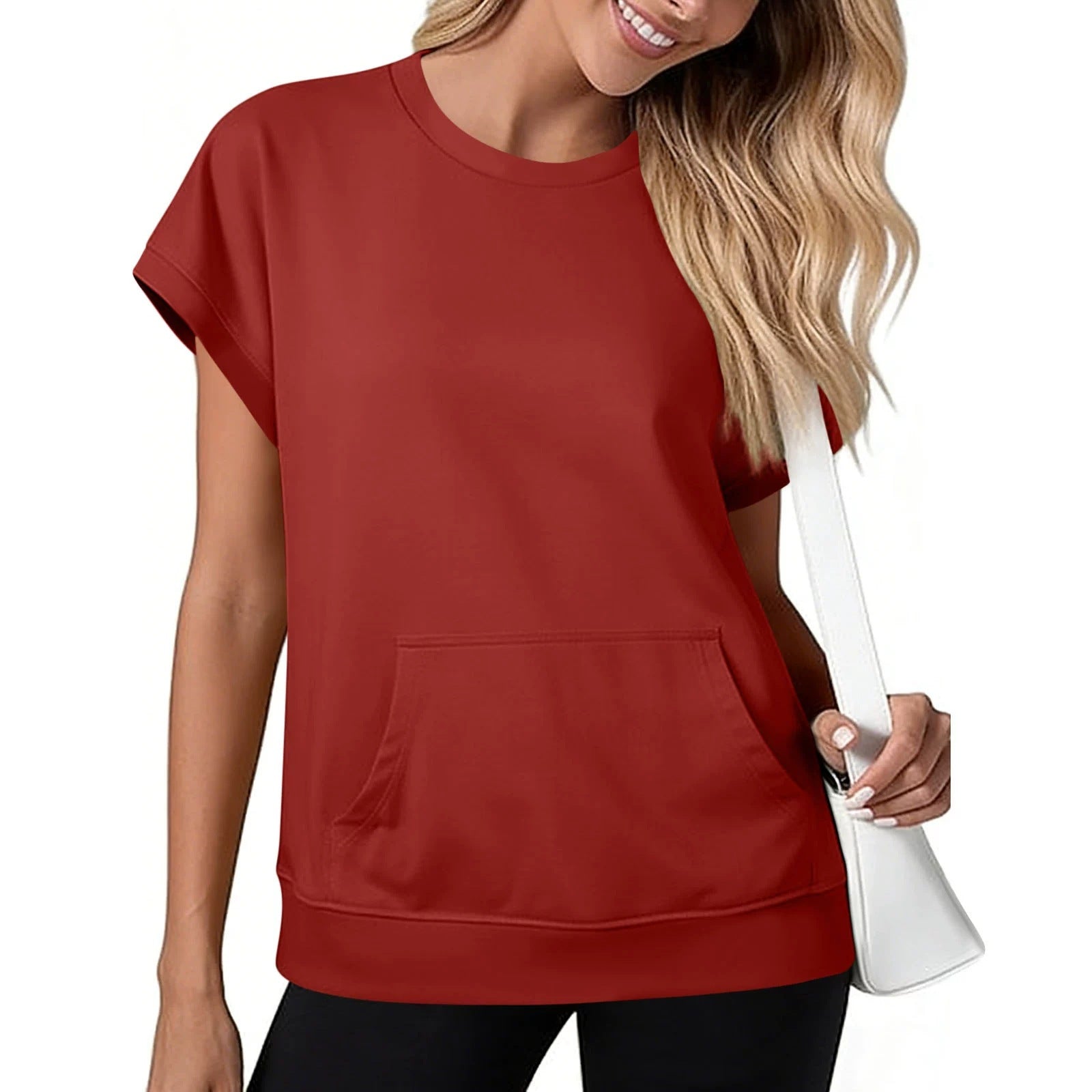 Loose-fitting solid color short-sleeved top with pockets